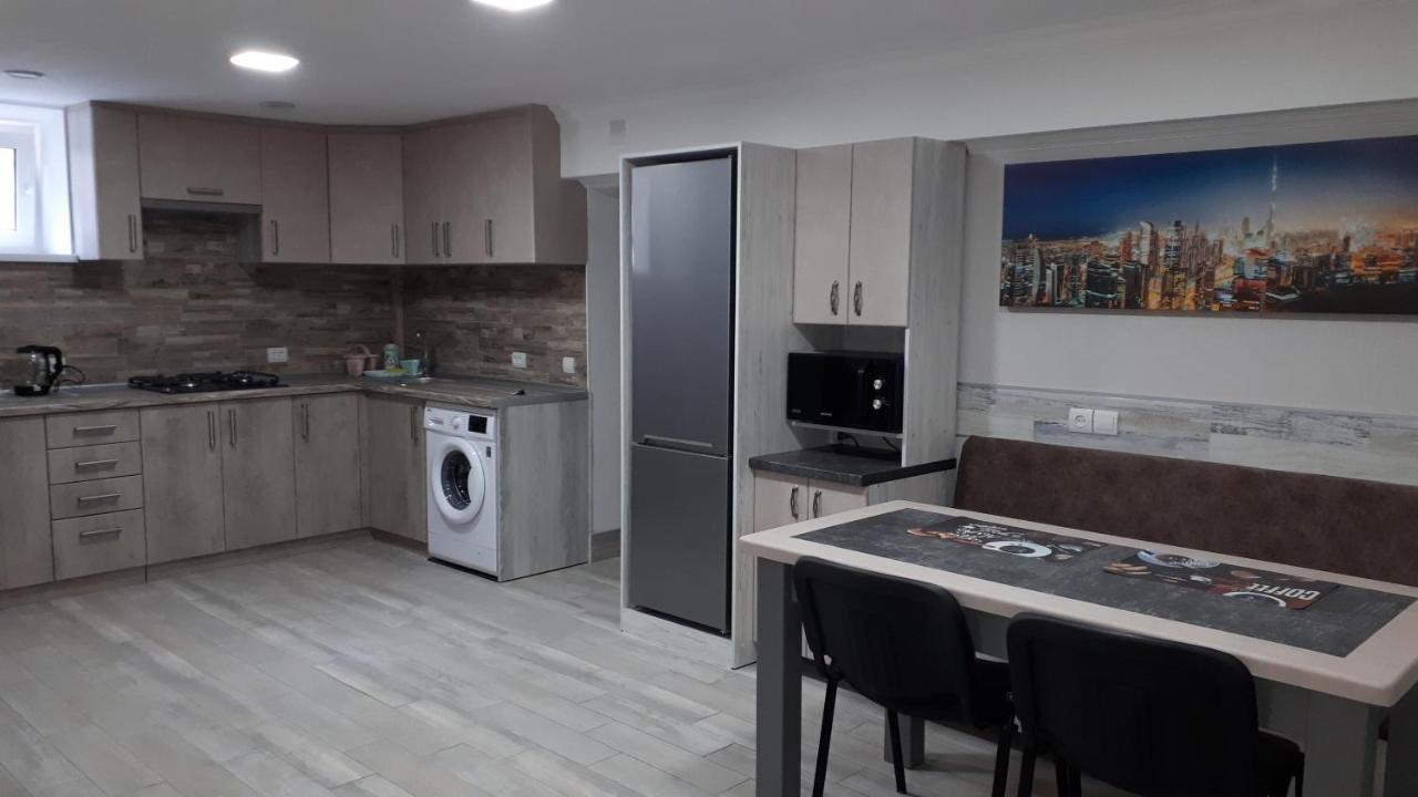 Отдельные номера в гостевом доме guest house Кропивницький Екстер'єр фото